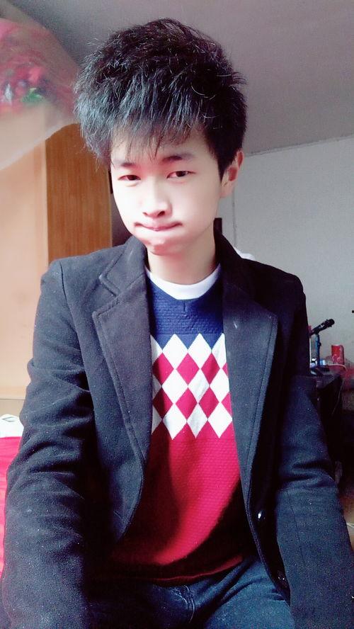 李炯亮个人资料,才华横溢的青年才俊,多领域成就斐然